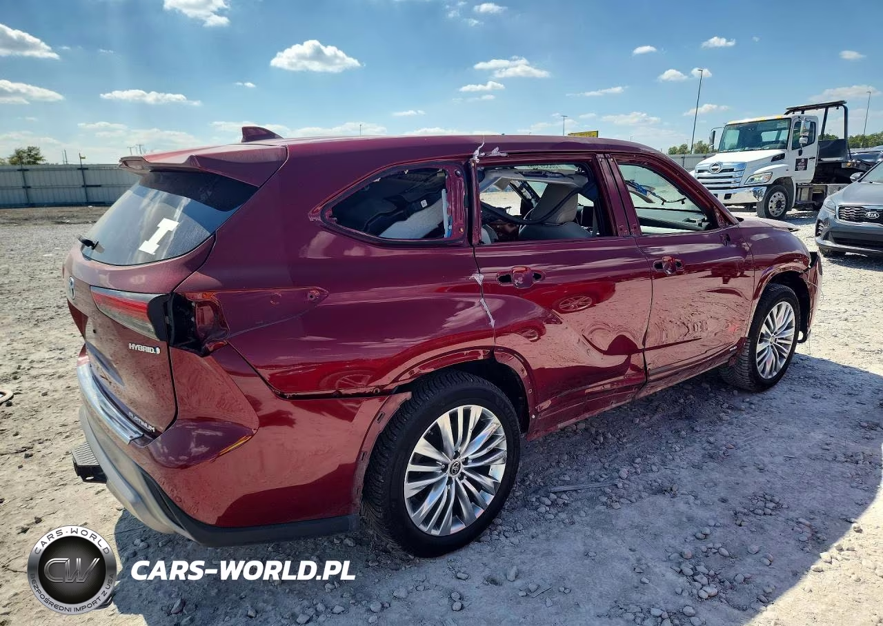 2023 Toyota Highlander Hybrid Platinum VIN:5TDEBRCH9PS127536 - 3