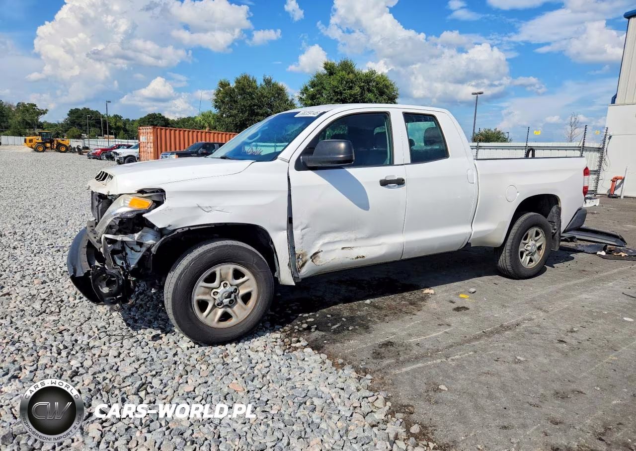 2015 Toyota Tundra Crewmax
