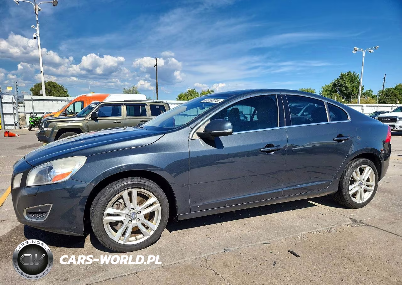 2013 Volvo S60 T5 VIN:YV1612FH1D2202463 - 1