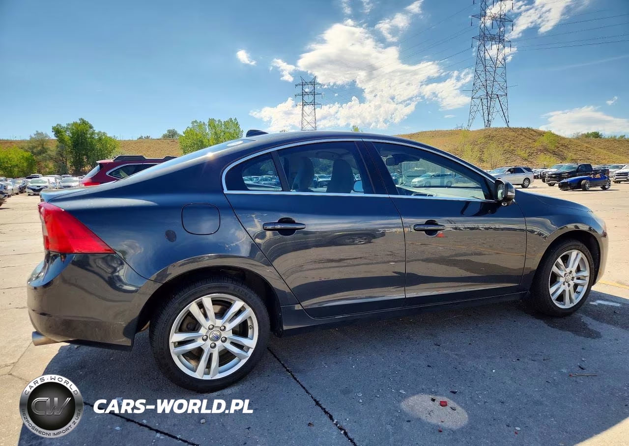 2013 Volvo S60 T5 VIN:YV1612FH1D2202463 - 3