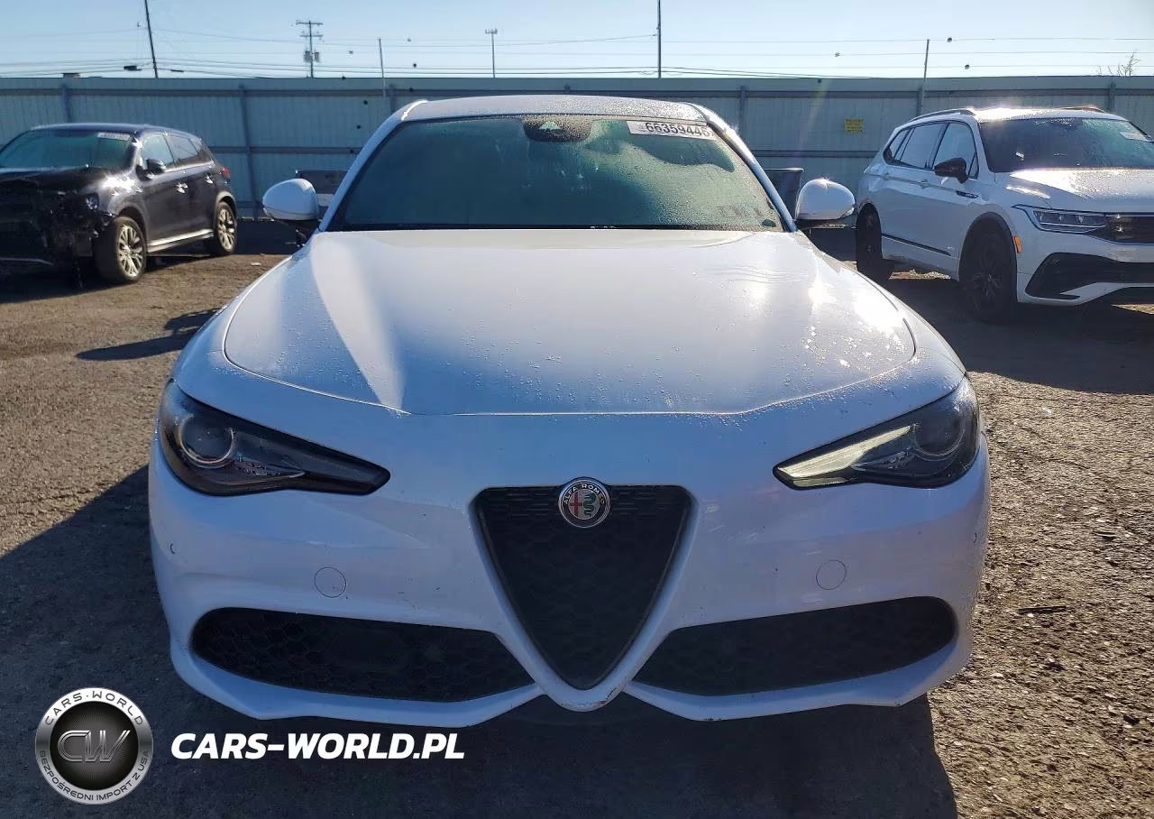 2023 Alfa Romeo Giulia Sprint VIN:ZARFANAN8P7668490 - 5