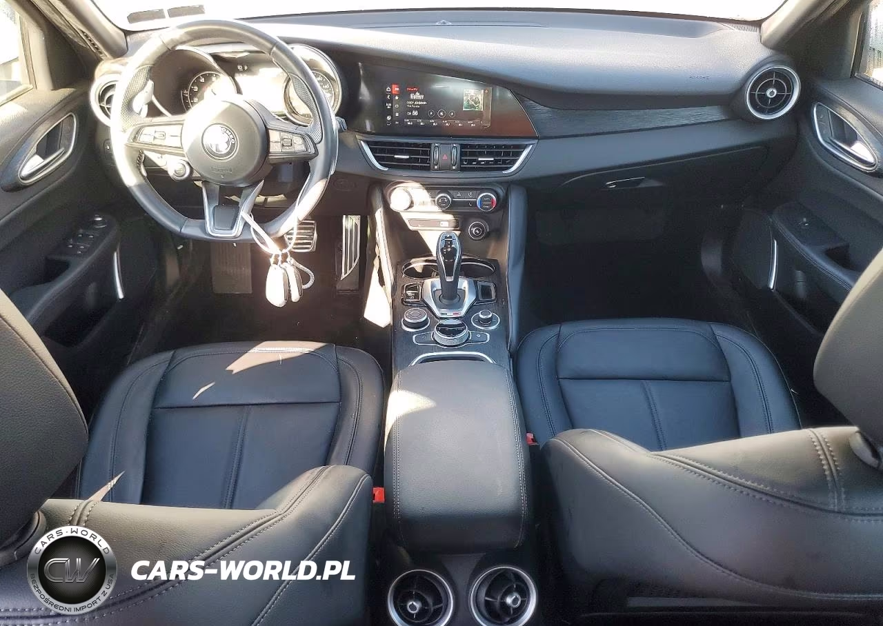 2023 Alfa Romeo Giulia Sprint VIN:ZARFANAN8P7668490 - 8