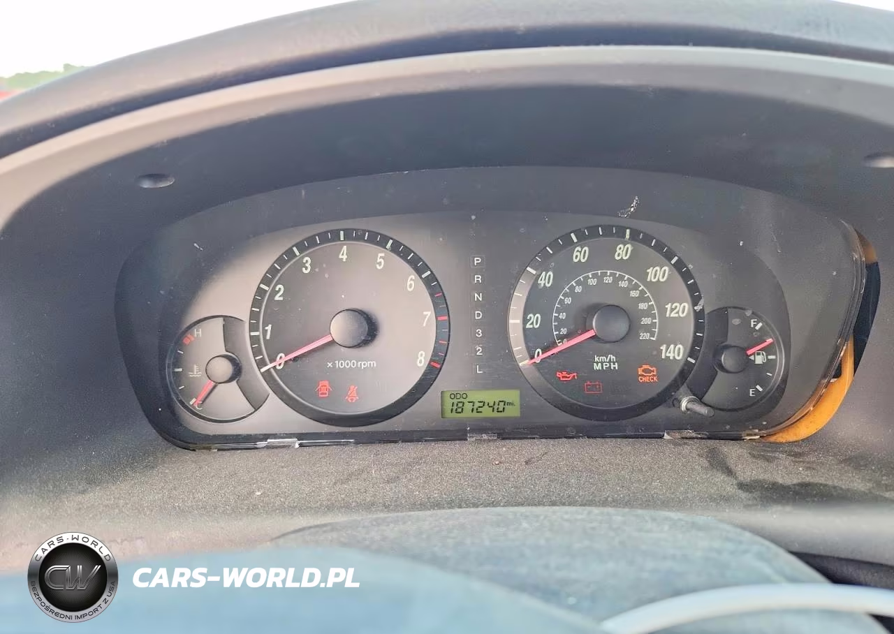 2004 Hyundai Elantra Gls VIN:KMHDN46D84U821698 - 9