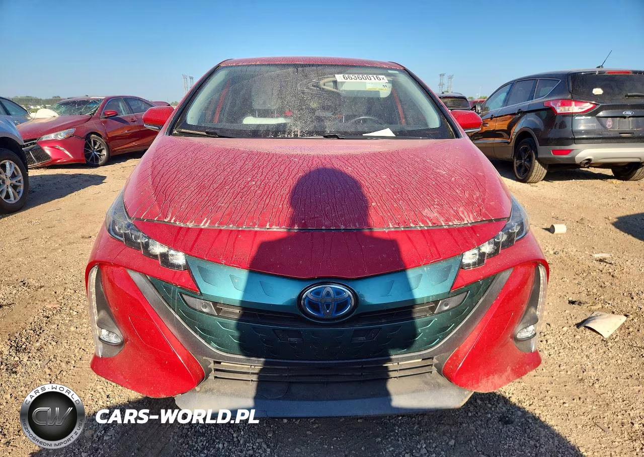 2020 Toyota Prius Prime Limited VIN:JTDKARFP2L3120609 - 5