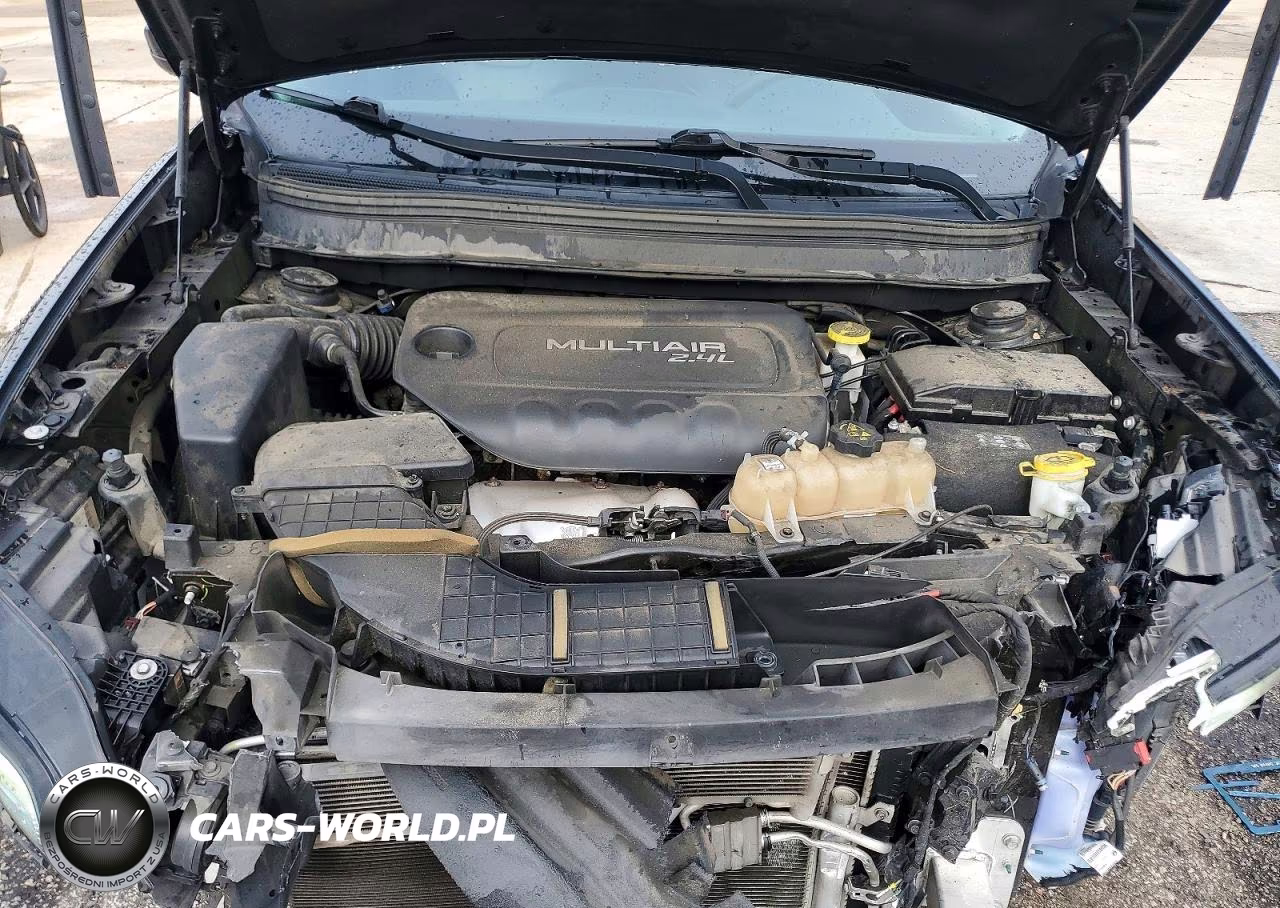 2019 Jeep Cherokee Latitude Plus VIN:1C4PJLLB2KD154702 - 11