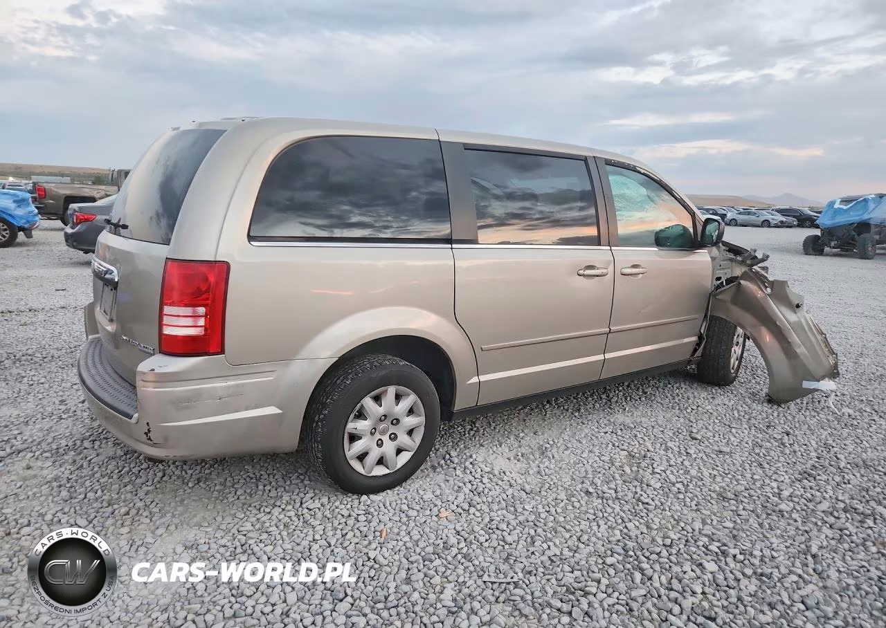 2009 Chrysler Town & Country Lx VIN:2A8HR44E29R516054 - 3
