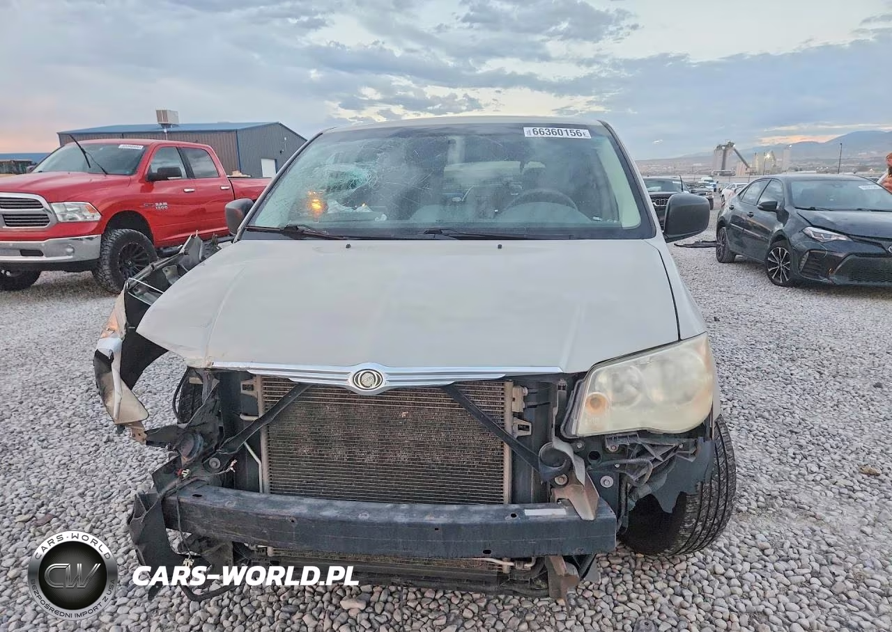 2009 Chrysler Town & Country Lx VIN:2A8HR44E29R516054 - 5