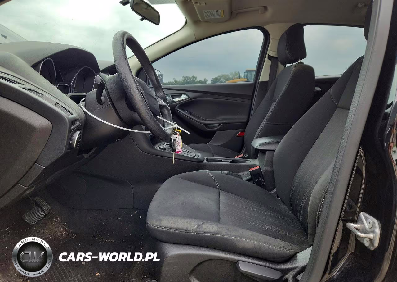 2016 Ford Focus Se VIN:1FADP3F29GL250794 - 7