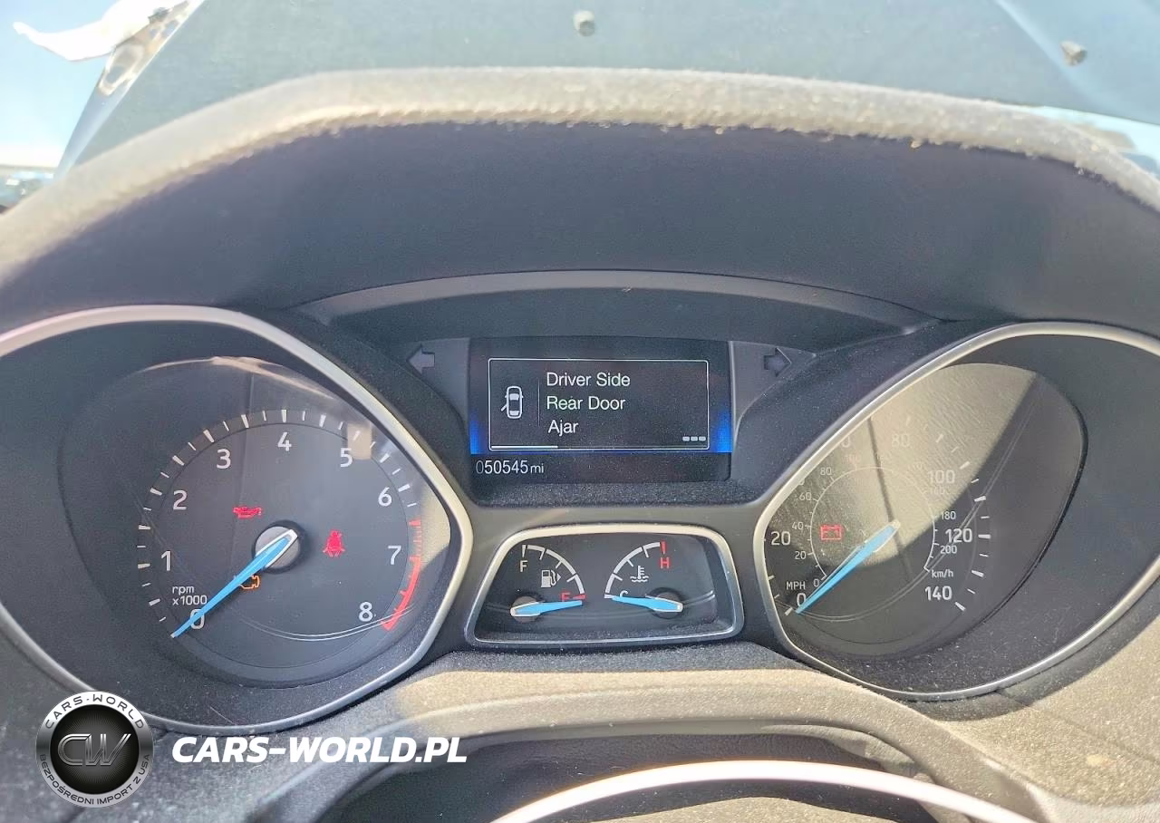 2016 Ford Focus Se VIN:1FADP3F29GL250794 - 9