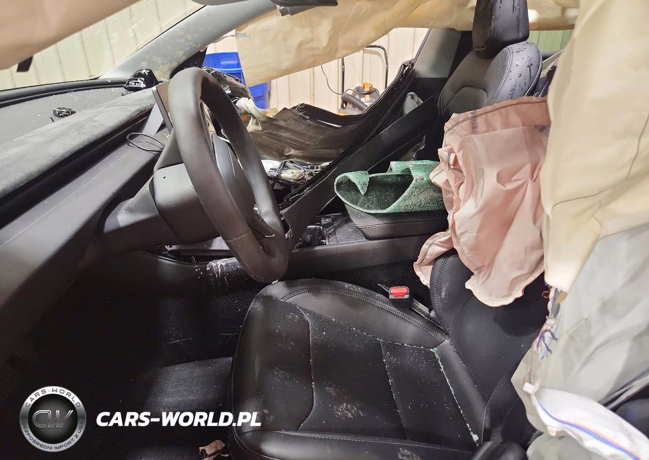 2024 Tesla Model 3 VIN:5YJ3E1EB1RF812131 - 7