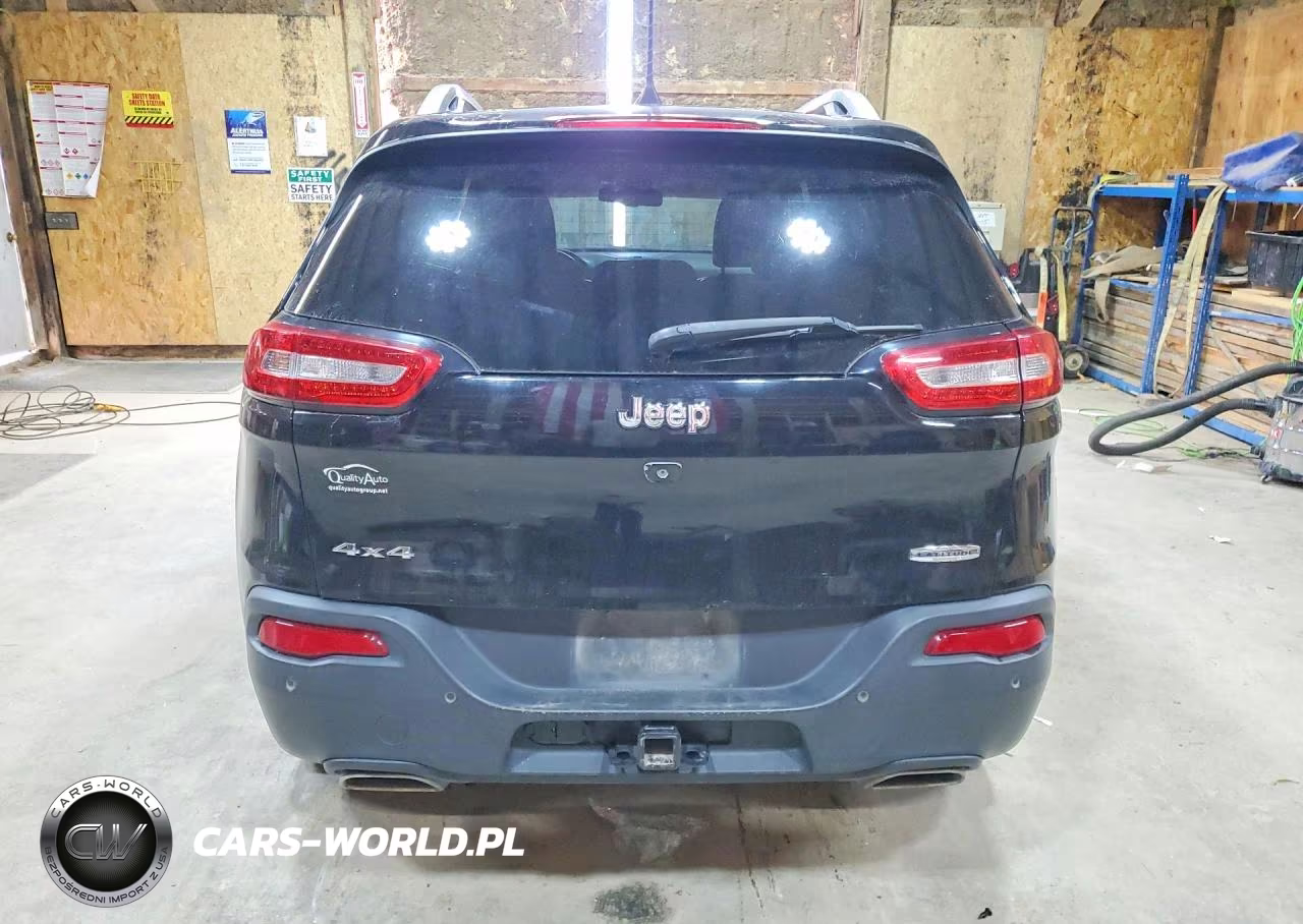 2018 Jeep Cherokee Latitude Plus VIN:1C4PJMLX3JD608147 - 6