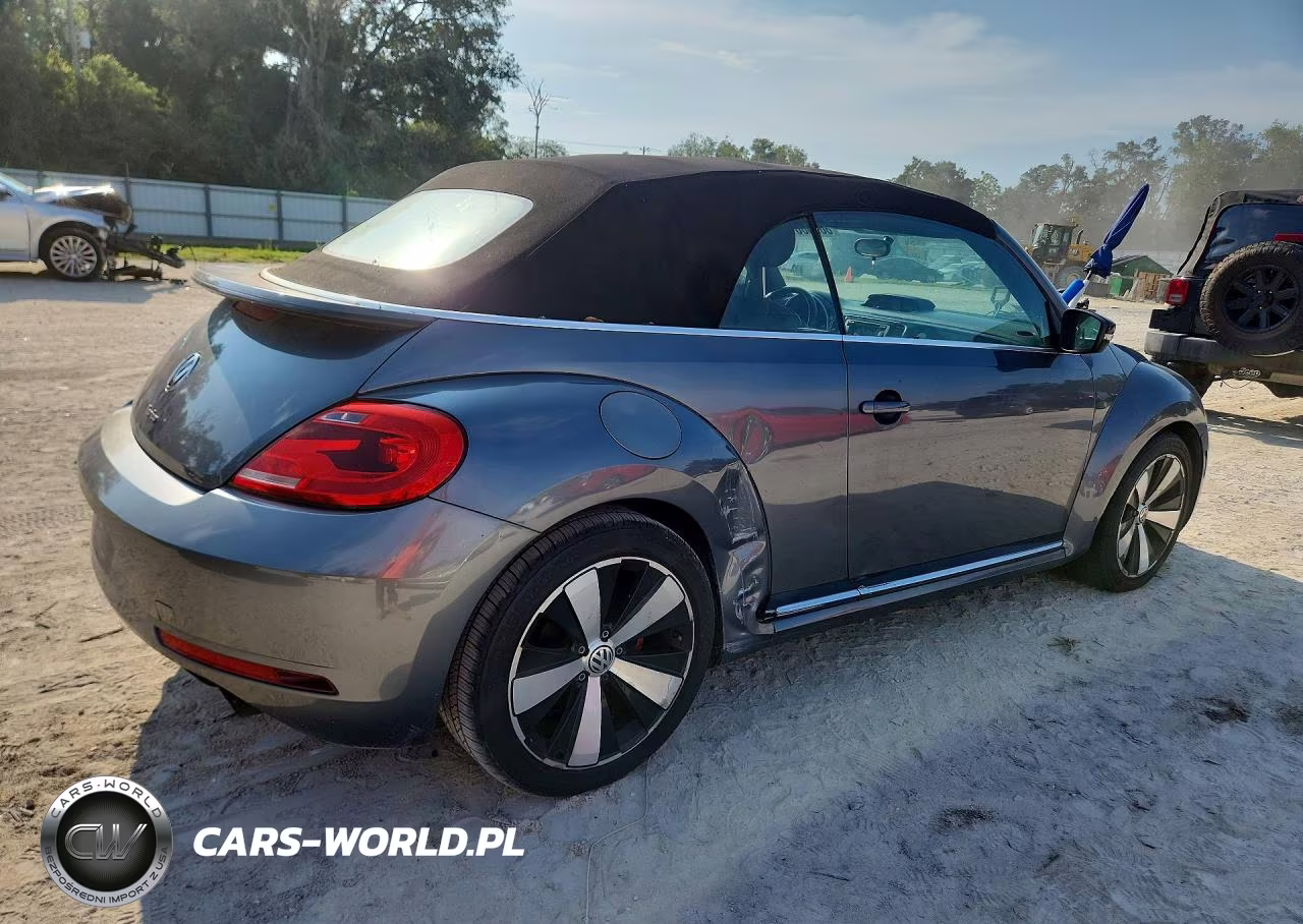 2013 Volkswagen Beetle Turbo VIN:3VW7T7AT4DM822744 - 3