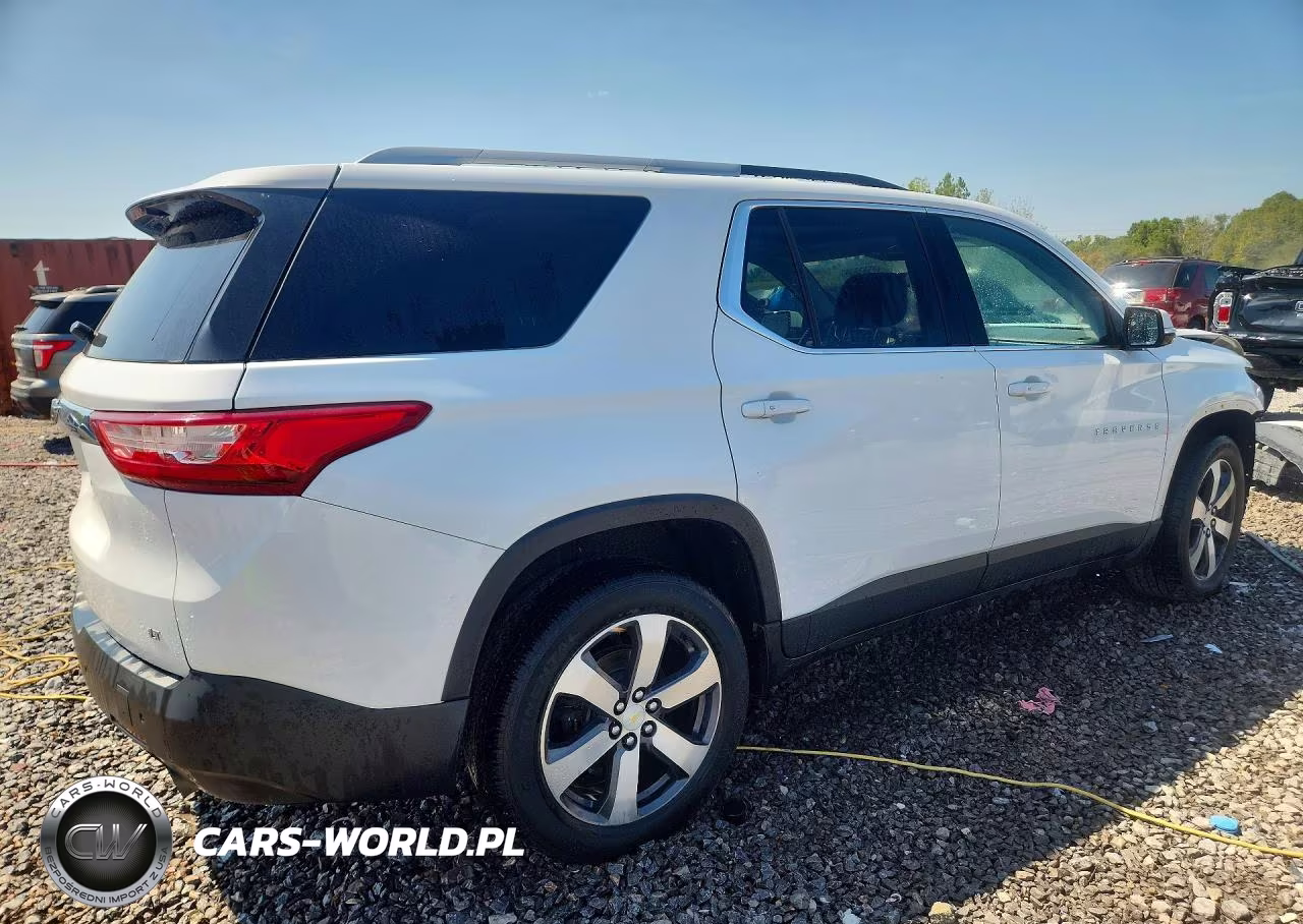 2018 Chevrolet Traverse Lt VIN:1GNERHKW4JJ121516 - 3