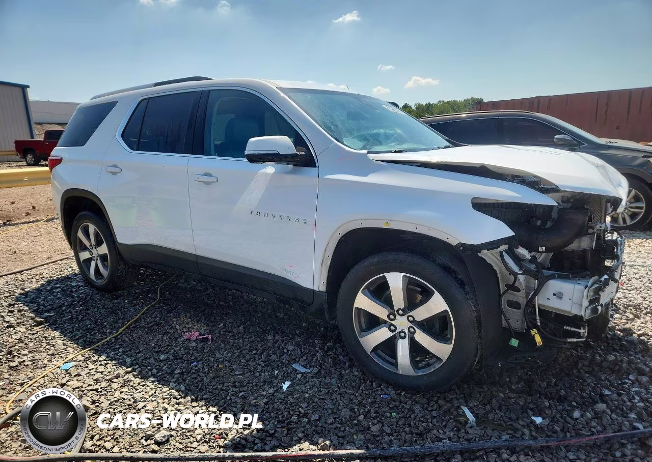 2018 Chevrolet Traverse Lt VIN:1GNERHKW4JJ121516 - 4