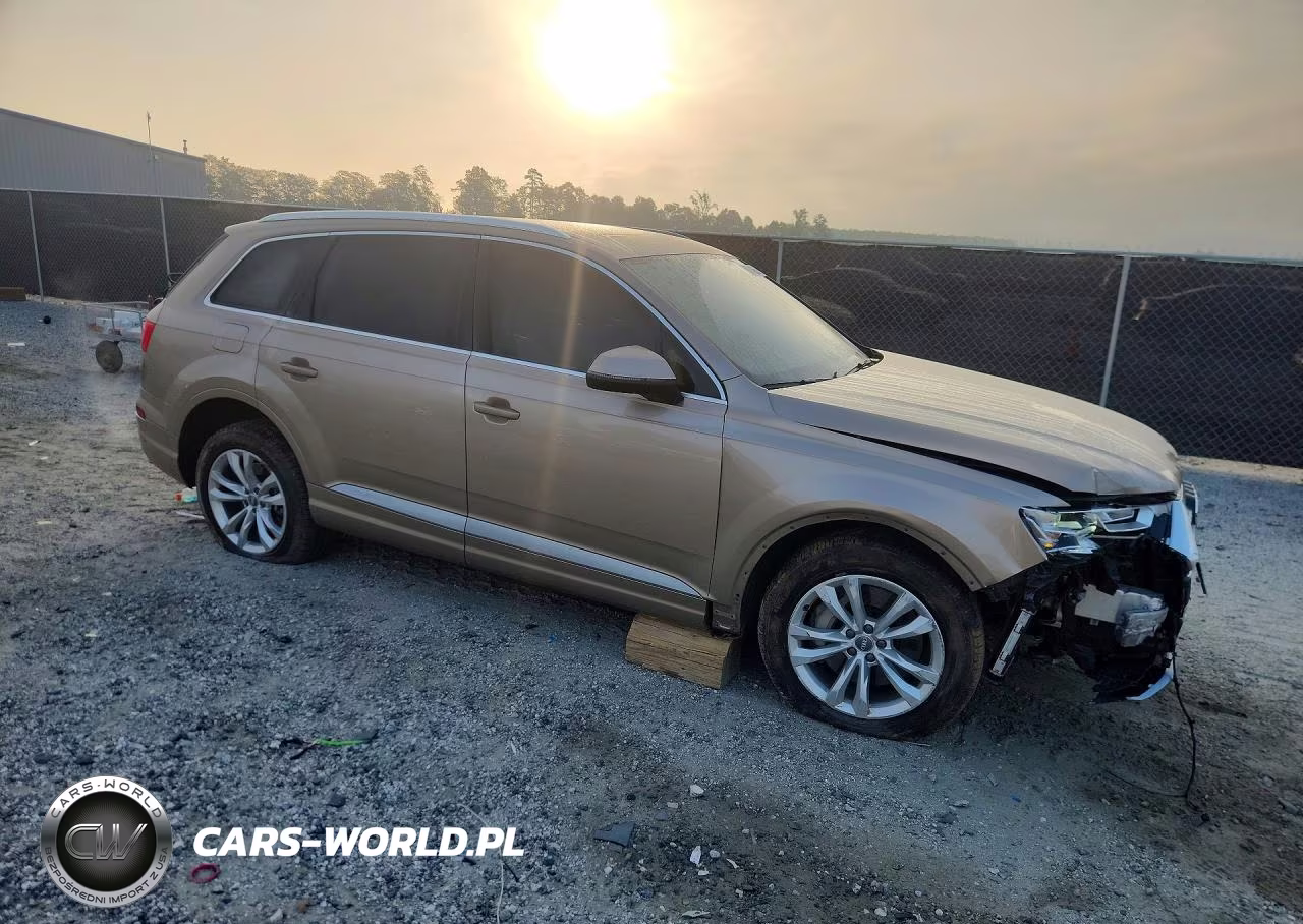 2019 Audi Q7 Premium Plus VIN:WA1LAAF76KD003639 - 4