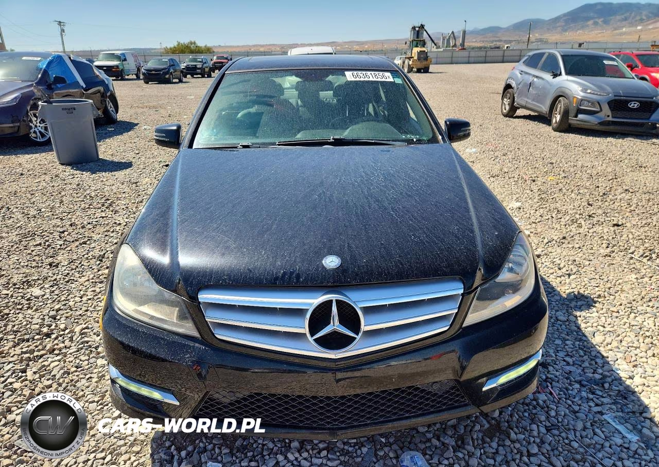 2013 Mercedes-Benz C 300 4Matic VIN:WDDGF8AB2DA841674 - 5