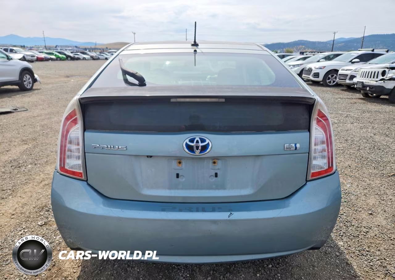 2013 Toyota Prius Three VIN:JTDKN3DUXD1690218 - 6