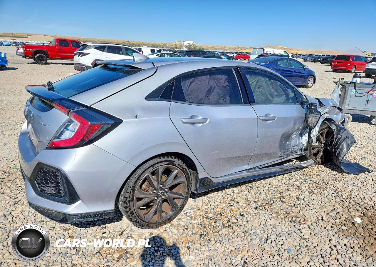 2018 Honda Civic Sport VIN:SHHFK7H48JU413855 - 3