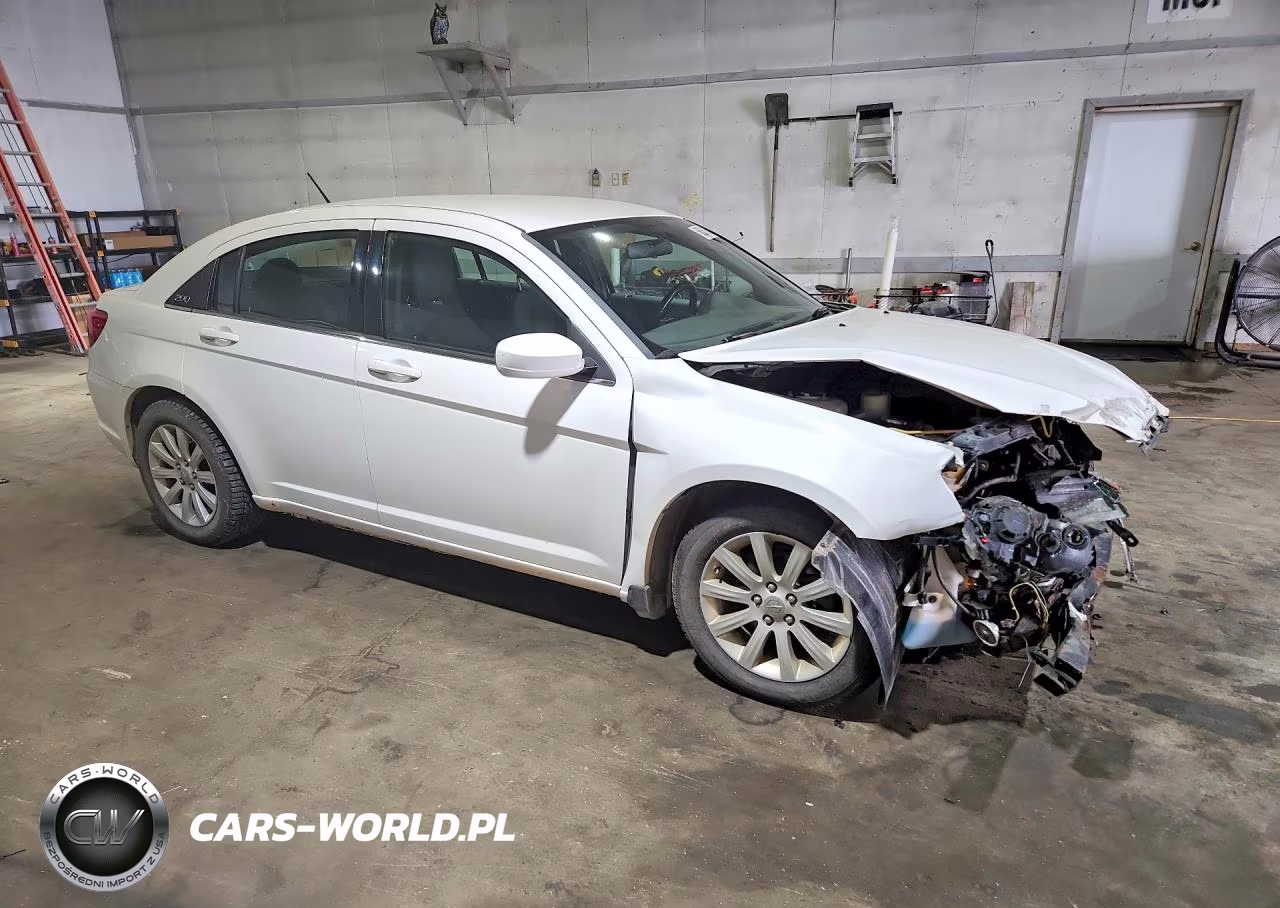 2012 Chrysler 200 Touring VIN:1C3CCBBG1CN299388 - 4