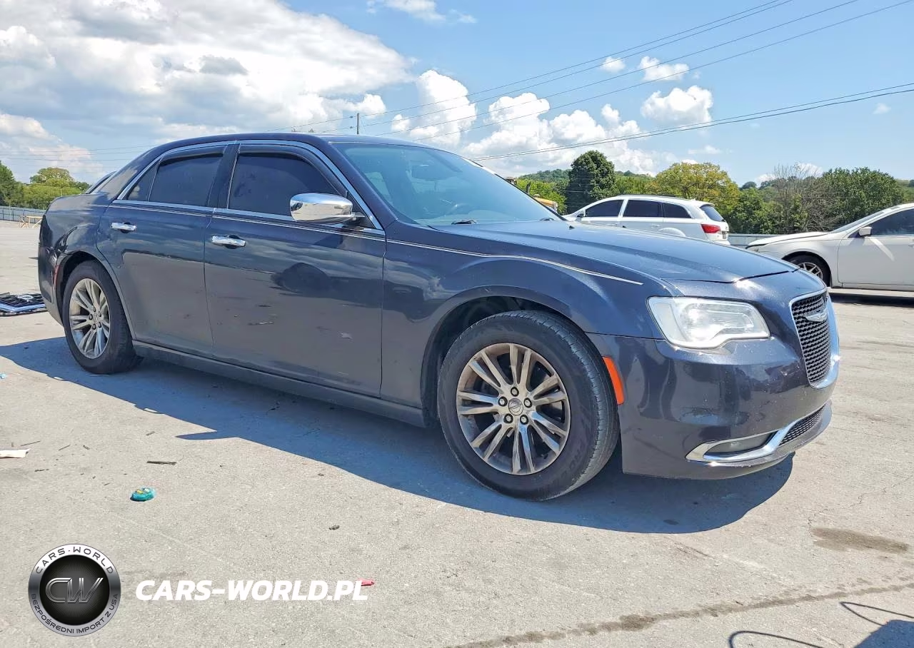 2016 Chrysler 300C VIN:2C3CCAEG8GH230024 - 4