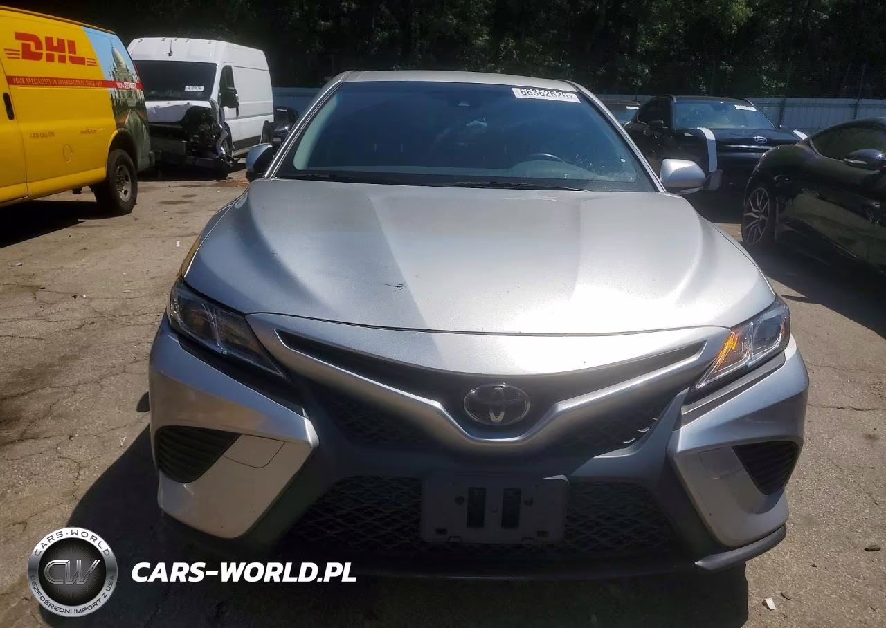 2018 Toyota Camry Se VIN:JTNB11HK3J3050694 - 5