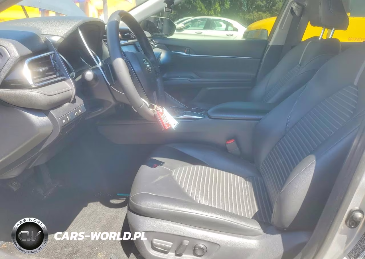 2018 Toyota Camry Se VIN:JTNB11HK3J3050694 - 7