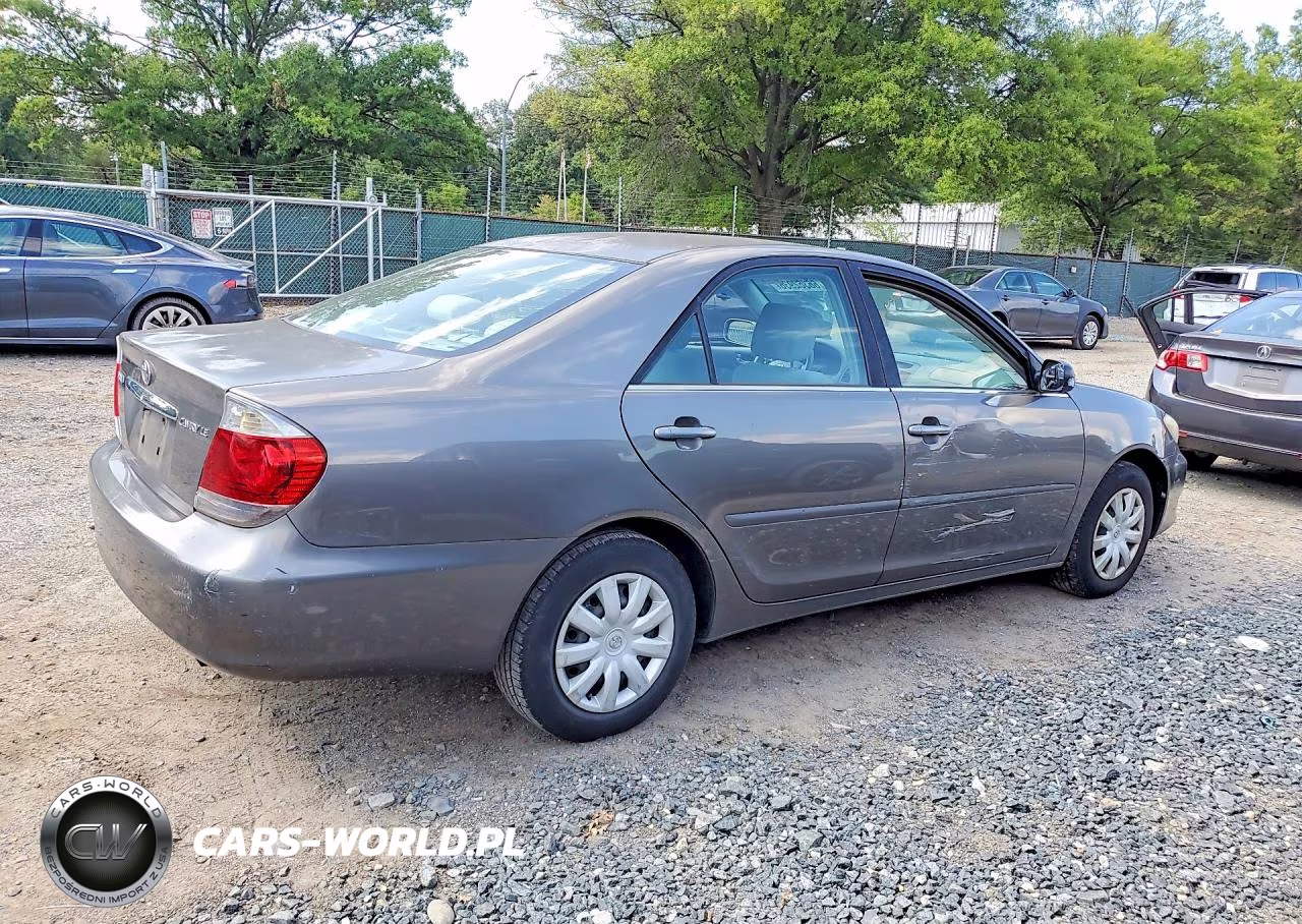 2005 Toyt Camry VIN:4T1BE30K15U515937 - 3
