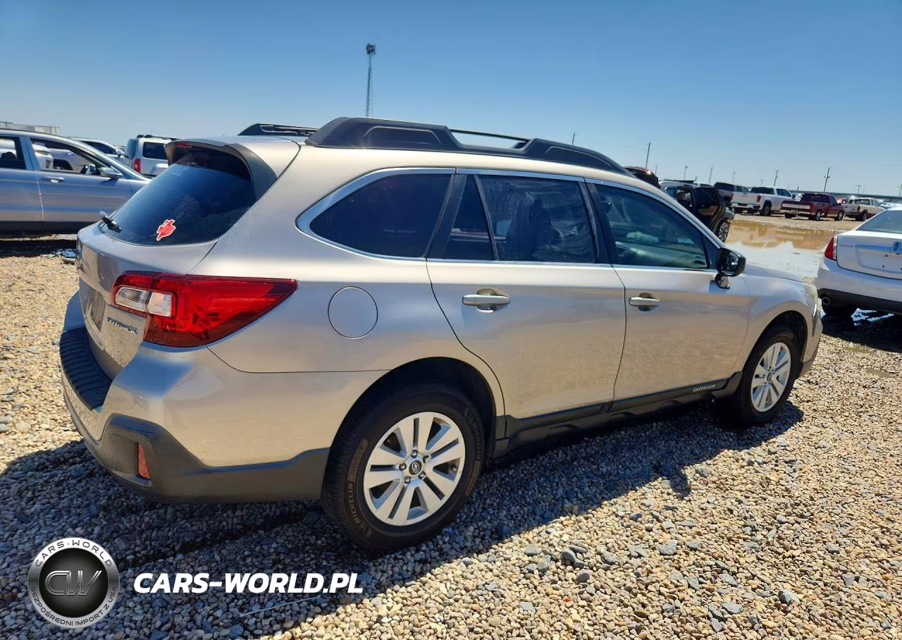 2018 Subaru Outback 2.5I VIN:4S4BSAAC6J3289298 - 3