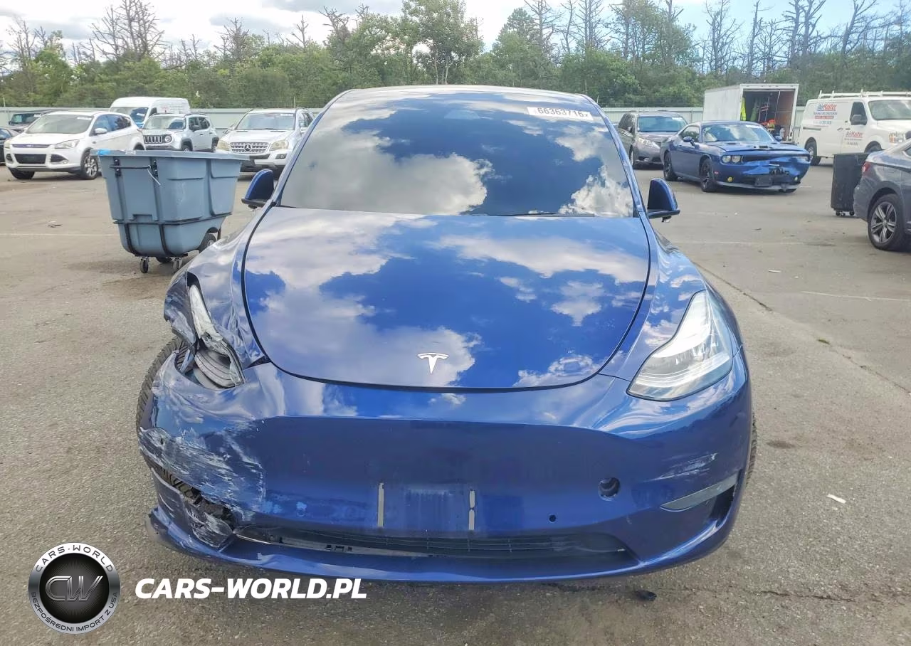 2020 Tesla Model Y VIN:5YJYGDEE2LF045263 - 5