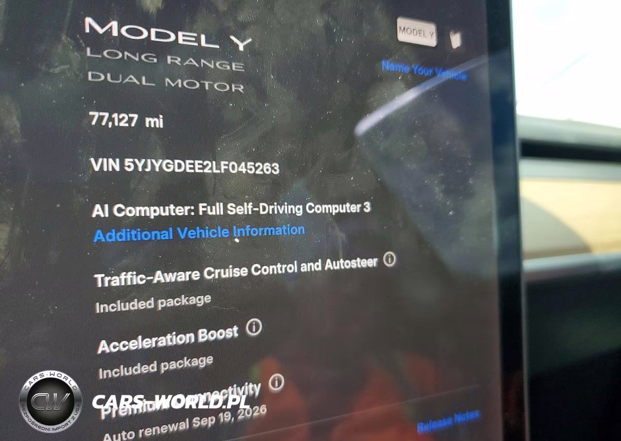 2020 Tesla Model Y VIN:5YJYGDEE2LF045263 - 9