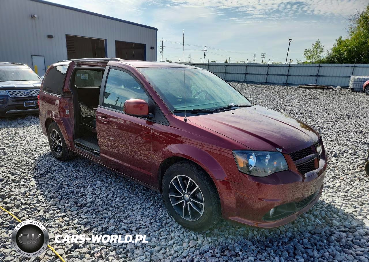 2018 Dodge Grand Caravan Gt VIN:2C4RDGEG0JR301191 - 4
