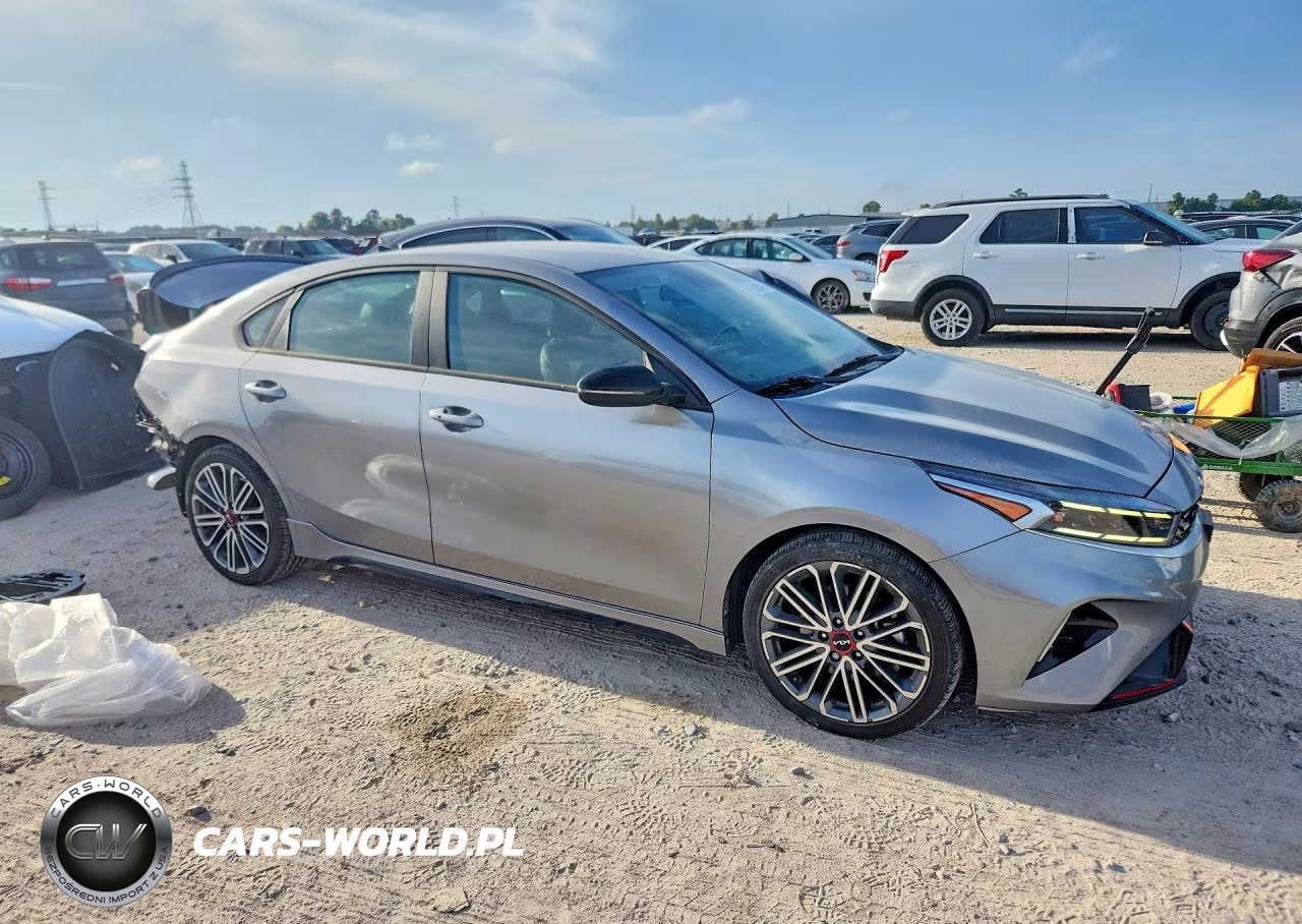 2023 Kia Forte Gt VIN:3KPF44AC4PE681263 - 4