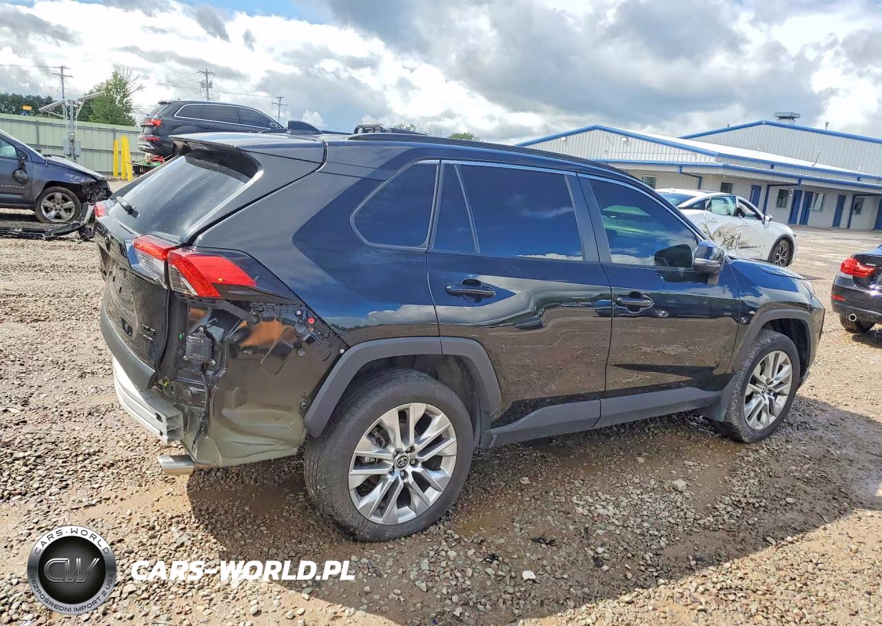 2025 Toyota Rav4 Xle Premium VIN:2T3A1RFV1SW517511 - 3