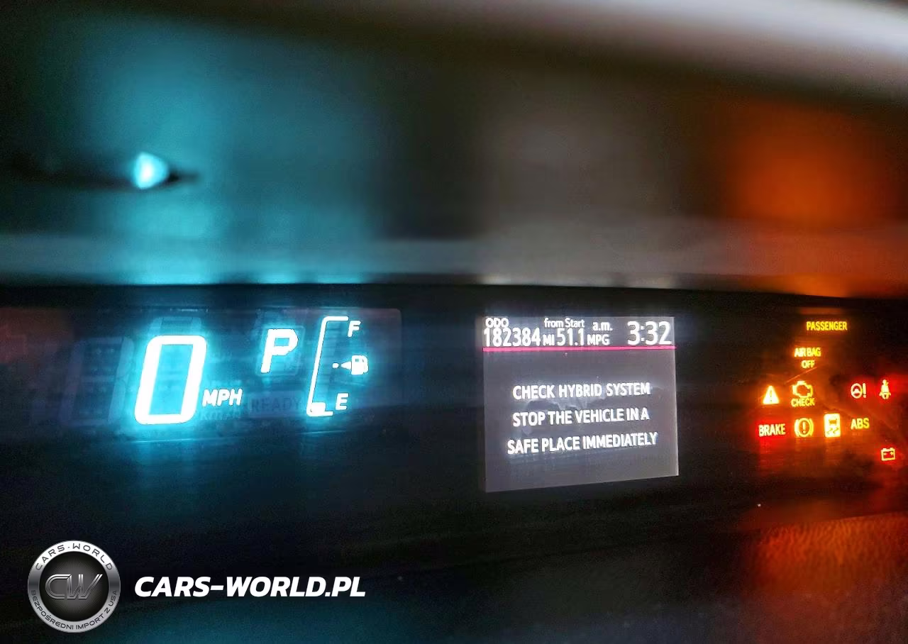 2014 Toyota Prius C Two VIN:JTDKDTB36E1083201 - 9
