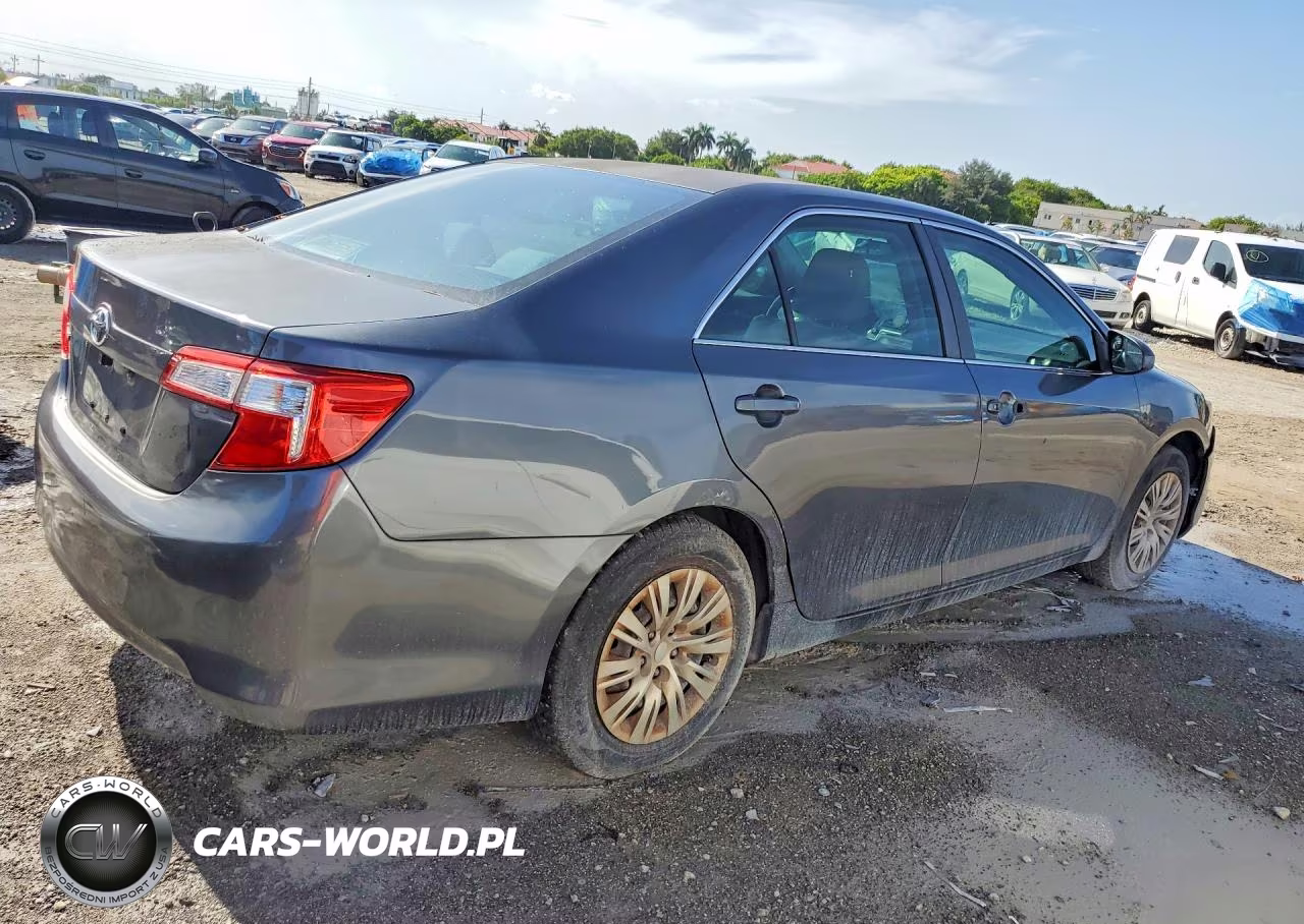 2012 Toyota Camry L VIN:4T1BF1FK3CU631288 - 3