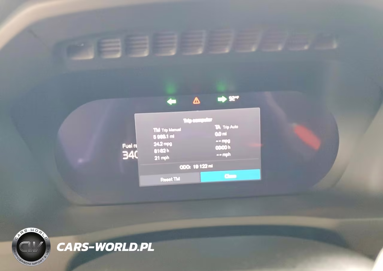 2024 Volvo Xc90 Plus VIN:YV4062PE4R1225845 - 9