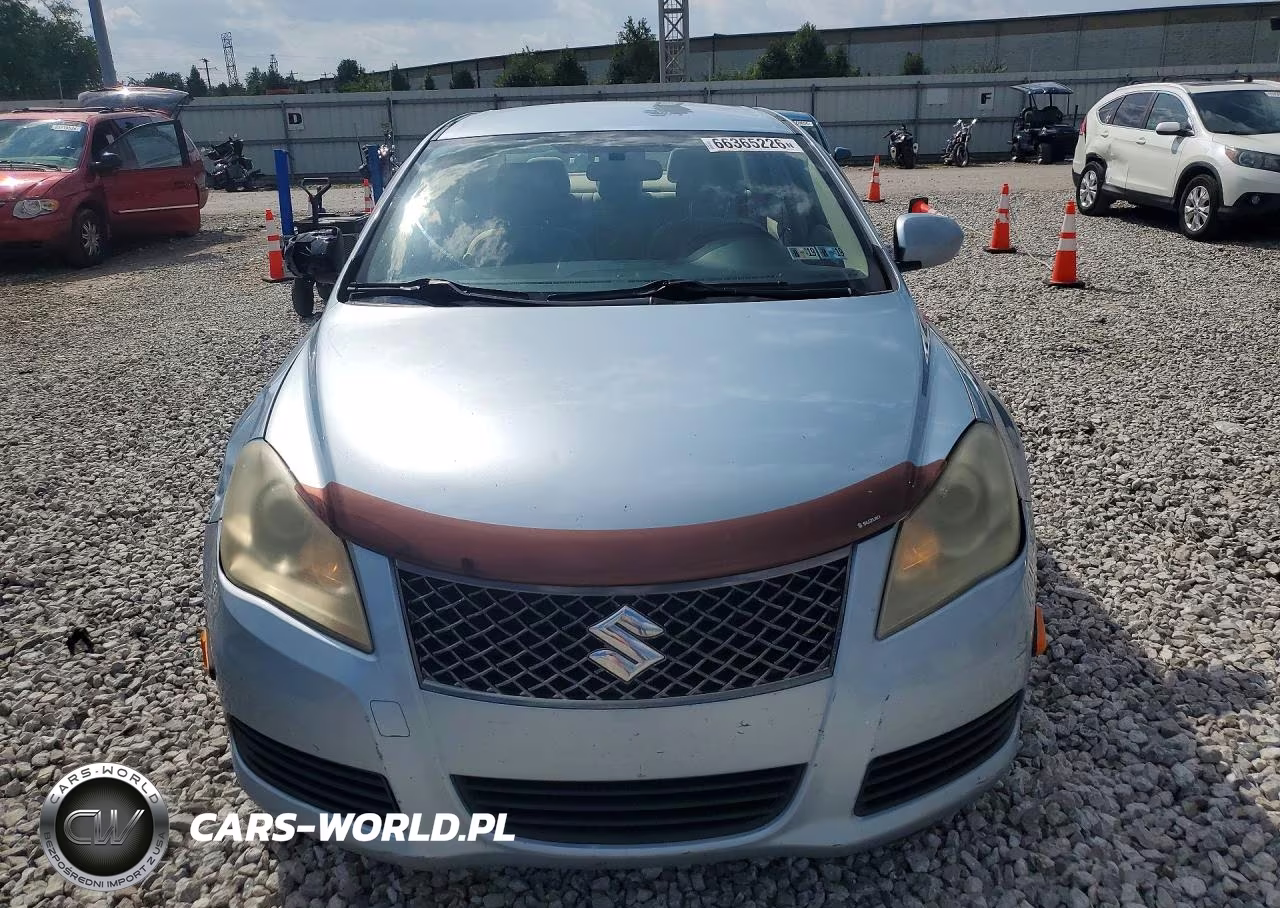 2011 Suzuki Kizashi Se VIN:JS2RF9A30B6111009 - 5
