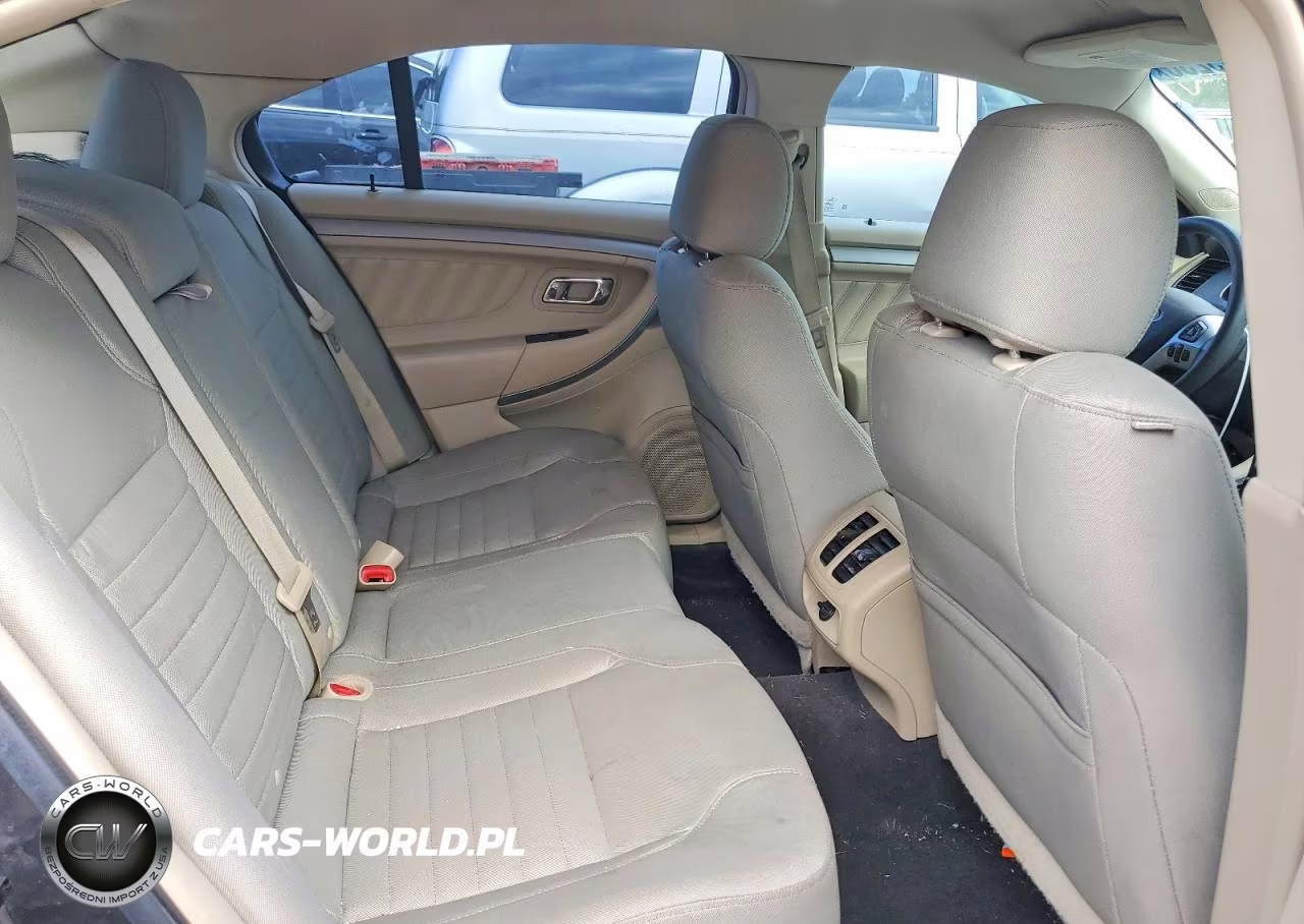 2018 Ford Taurus Se VIN:1FAHP2D84JG133742 - 10