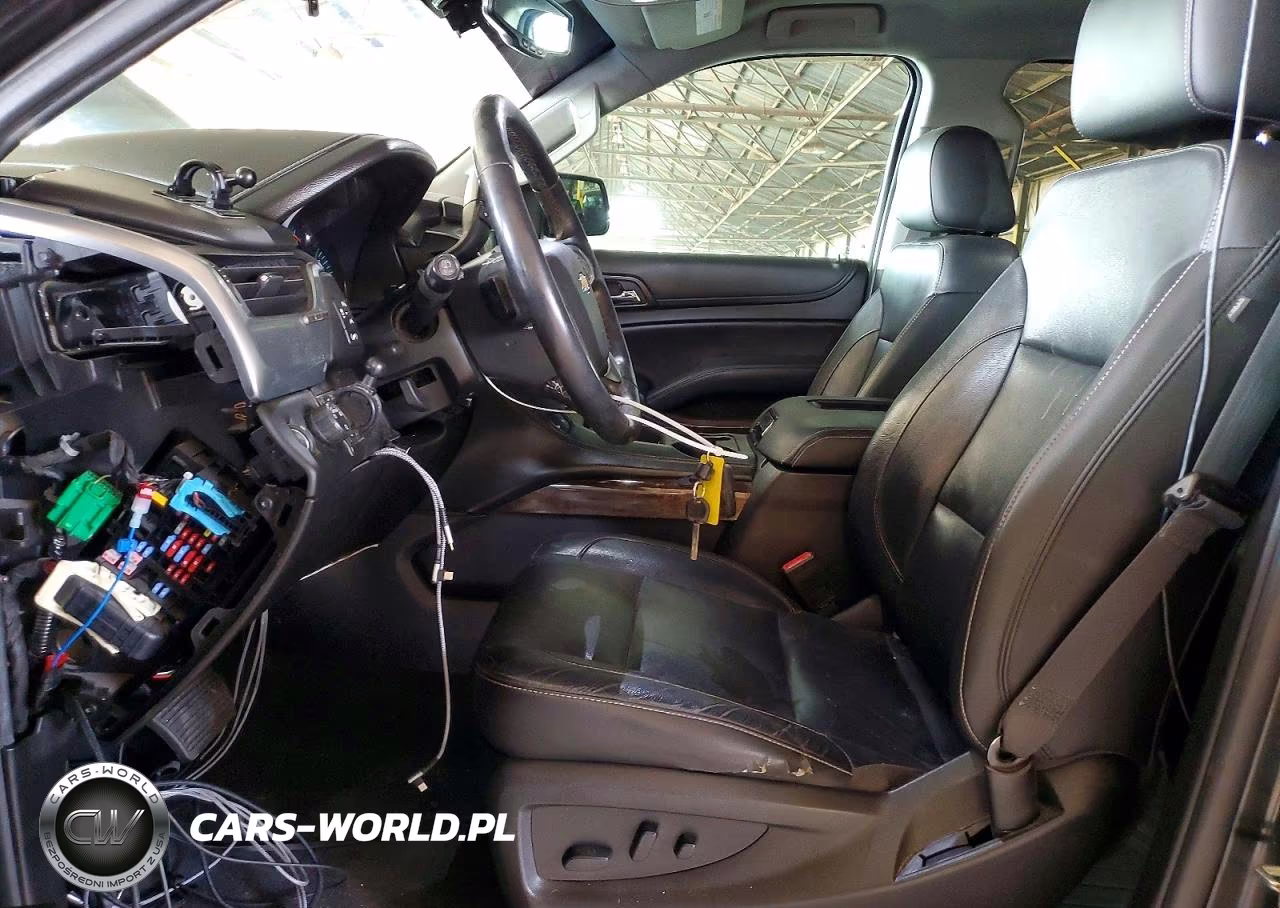 2019 Chevrolet Tahoe C1500 Lt VIN:1GNSCBKC0KR222174 - 7