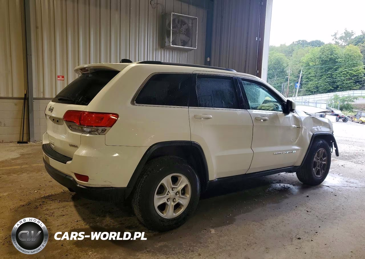 2015 Jeep Grand Cherokee Laredo VIN:1C4RJFAG0FC129589 - 3