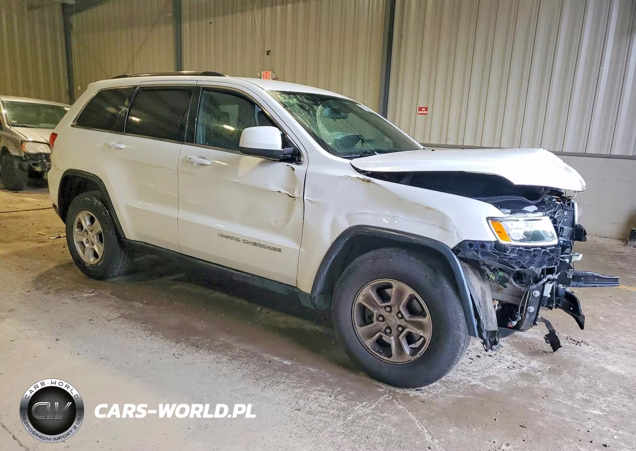 2015 Jeep Grand Cherokee Laredo VIN:1C4RJFAG0FC129589 - 4