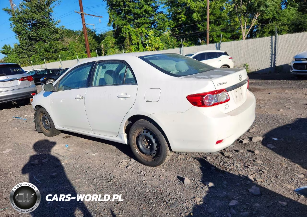 2013 Toyota Corolla Le VIN:5YFBU4EE0DP165194 - 2
