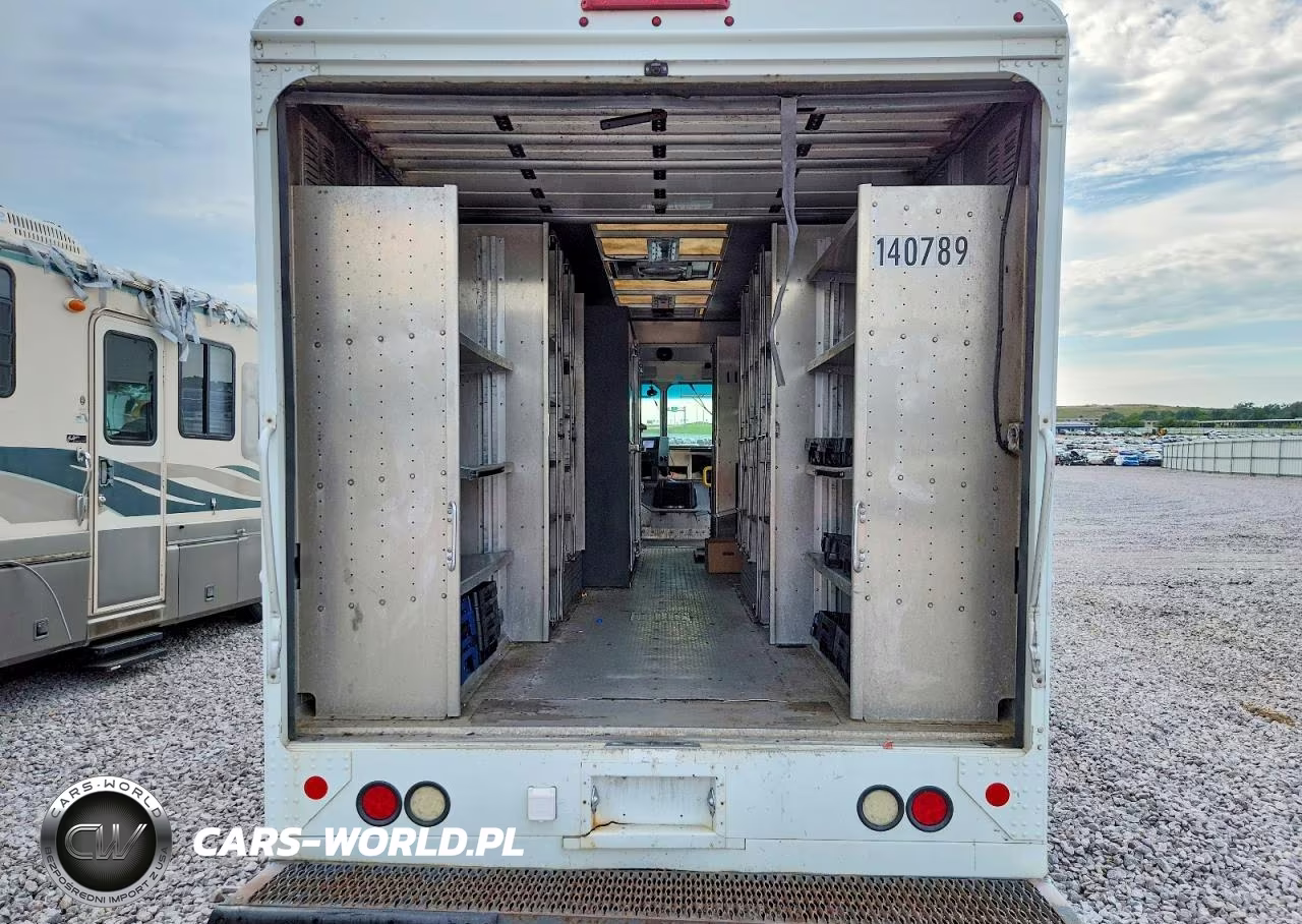2014 Ford F59 Delivery Truck VIN:1F65F5KY4E0A12411 - 10
