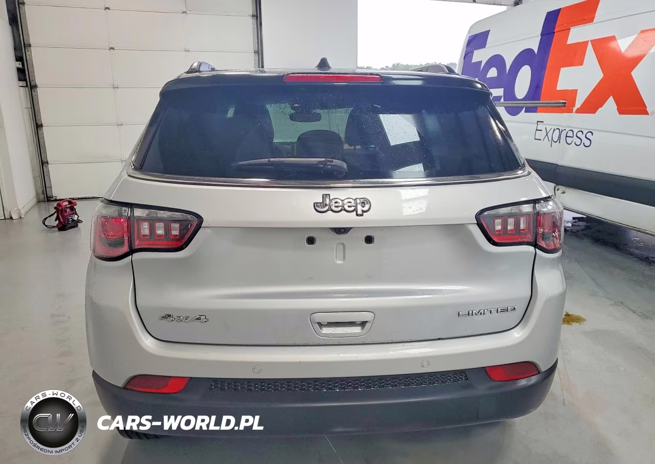 2025 Jeep Compass Limited VIN:3C4NJDCN3ST581419 - 6
