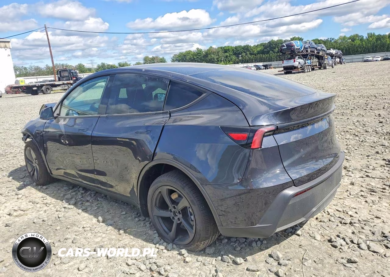 2026 Tesla Model Y VIN:7SAYGDEEXTA673510 - 2