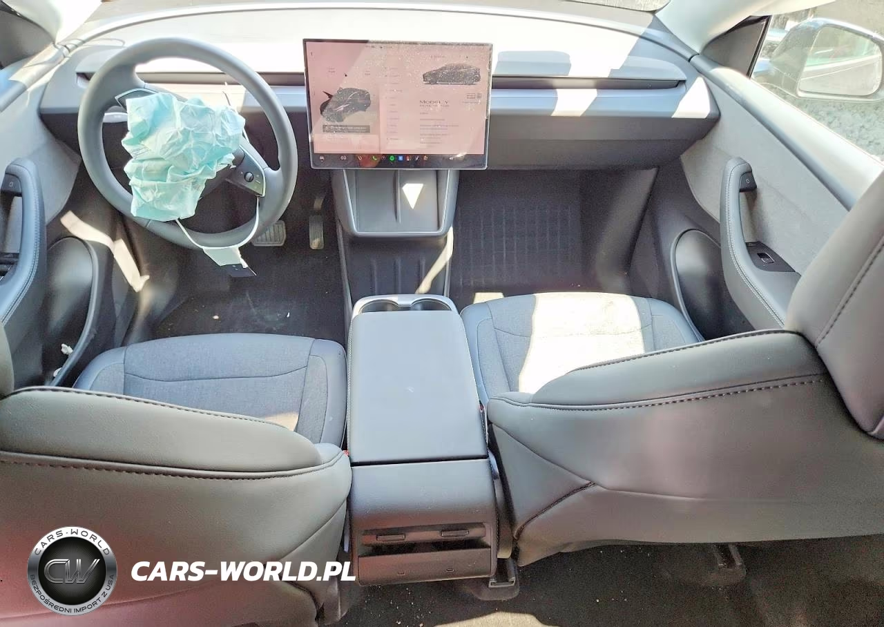 2026 Tesla Model Y VIN:7SAYGDEEXTA673510 - 8
