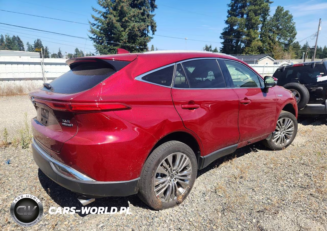 2021 Toyota Venza Xle VIN:JTEAAAAH8MJ073642 - 3