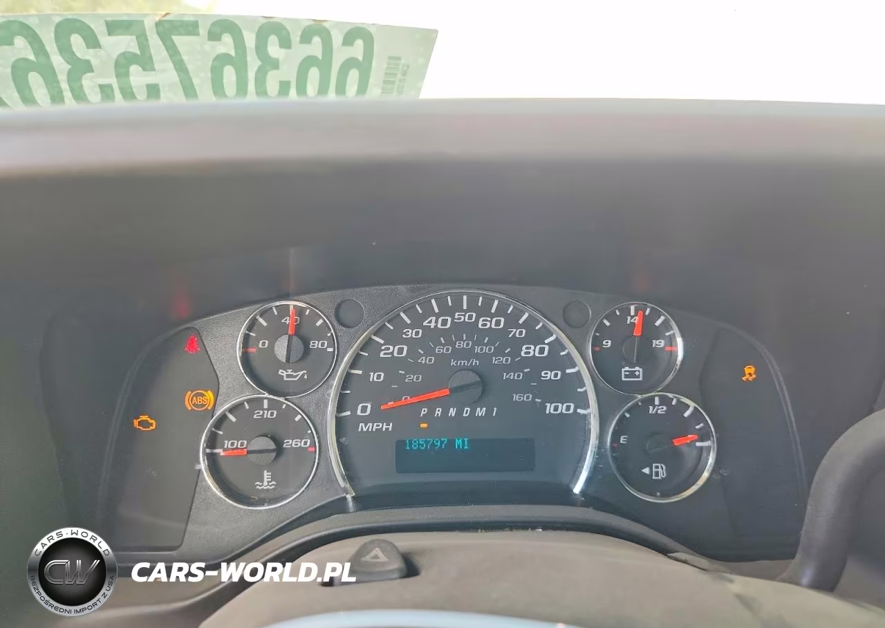 2015 Chevrolet Express G2500 VIN:1GCWGFCF4F1196231 - 9