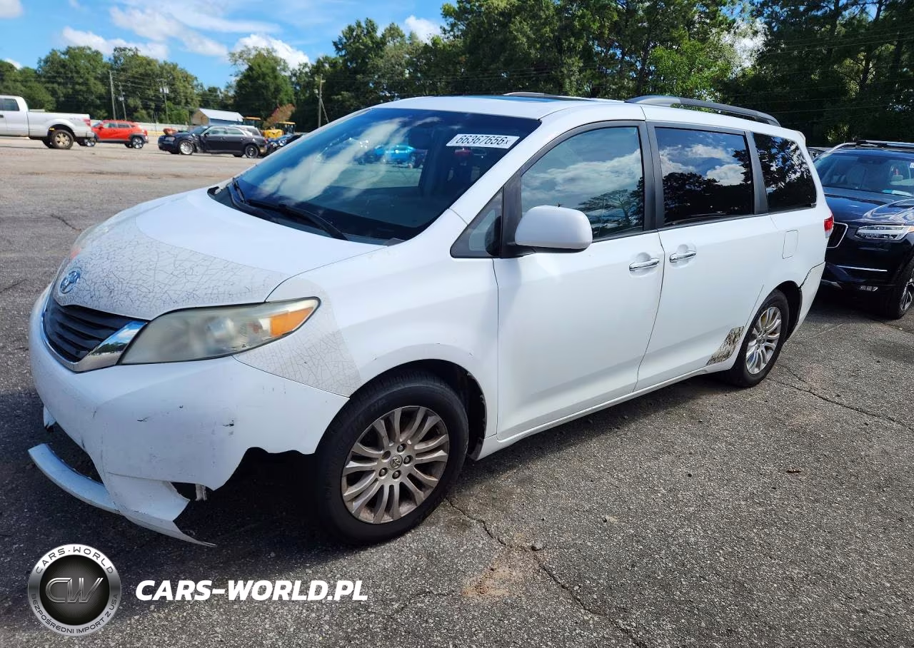 2011 Toyota Sienna Xle 8-Passenger