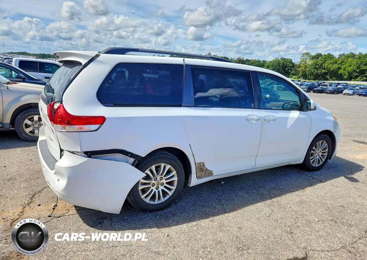 2011 Toyota Sienna Xle 8-Passenger VIN:5TDYK3DC9BS096391 - 3